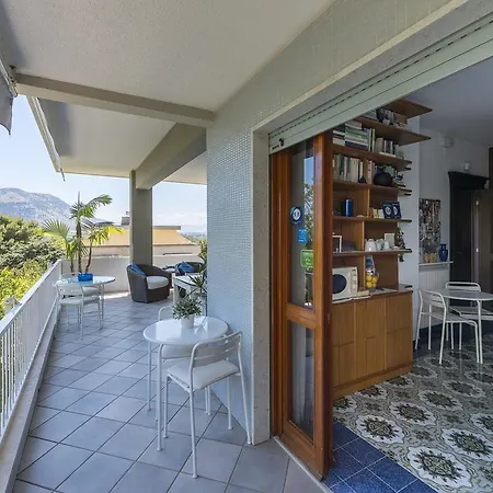 Mondello Holiday פלרמו