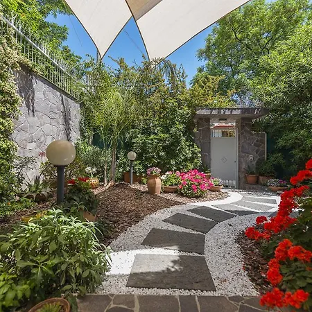 Mondello Holiday לינה וארוחת בוקר פלרמו