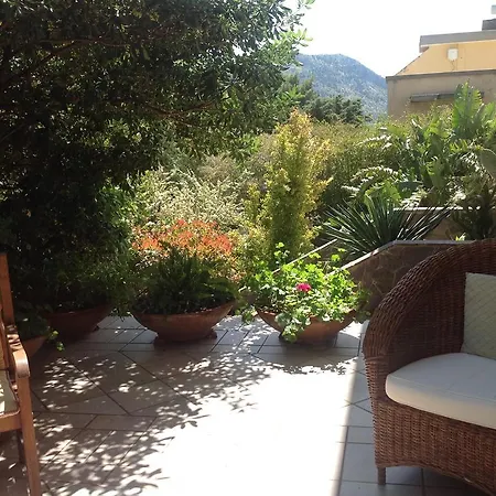 Alojamento de Acomodação e Pequeno-almoço Mondello Holiday