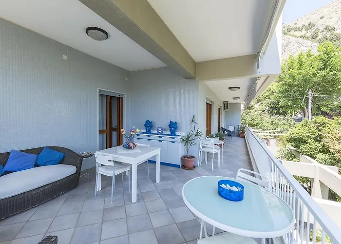 Mondello Holiday * Palermo